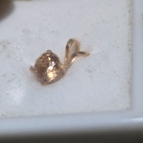 Gold Plated Pendant With Round Peach Gemstone - Picture 1 of 8